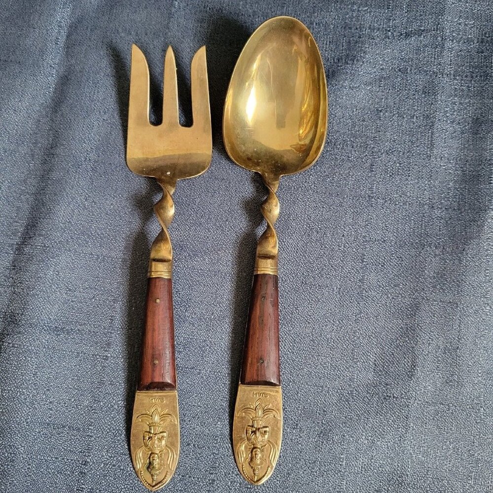 VINTAGE SIAM FLATWARE BRASS BUDDHA SET SERVING FORK & SPOON WOOD HANDLES 8-3/4"